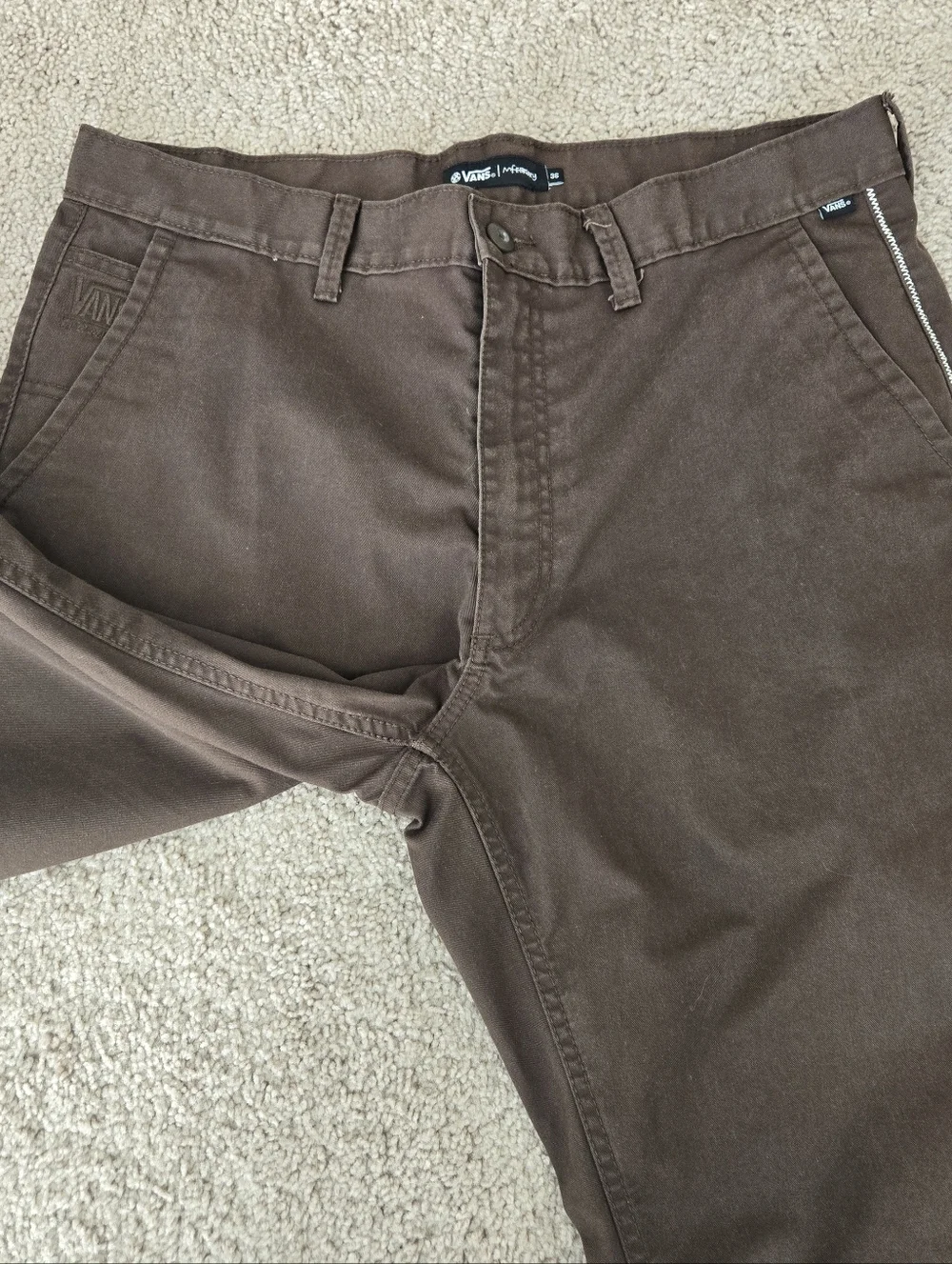 Vans Mikey February Authentic Relaxed Fit Cropped Chino Pants Mens Size 36 Brown